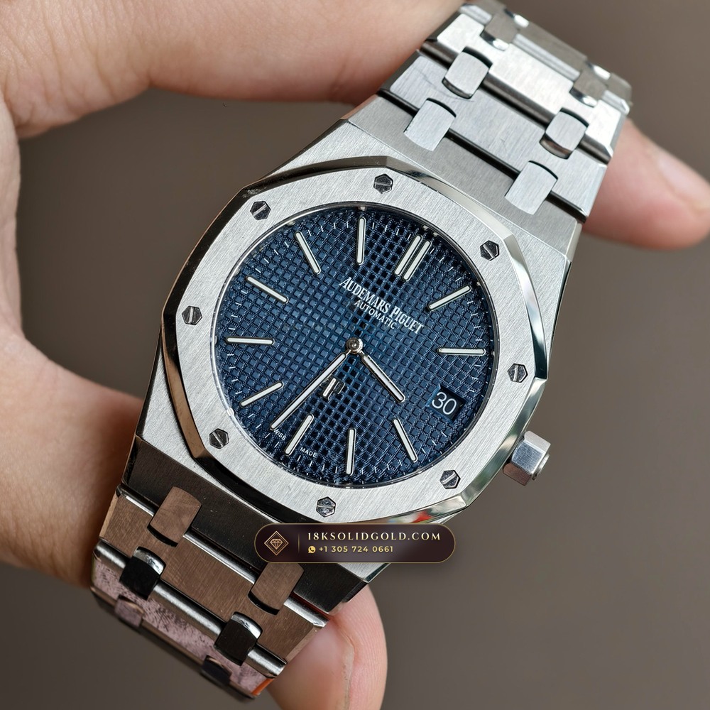 Audemars Piguet Royal Oak Jumbo Extra-Thin 39mm Custom Tapestry Dial 5-Axis CNC Case Reference 15202ST.OO.1240ST.01 — Salon Edition angle 3