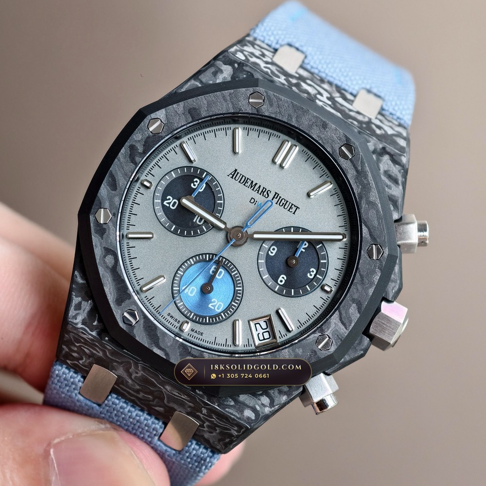 Audemars Piguet Royal Oak Selfwinding Chronograph 41mm DiW Carbon Racer Edition Reference 26240 — Salon Edition angle 3