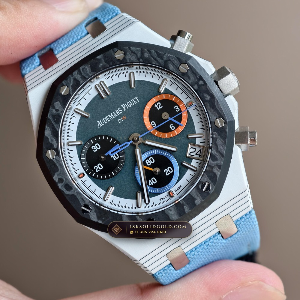 Audemars Piguet Royal Oak Selfwinding Chronograph 41mm DiW Carbon Racer Edition 5-Axis CNC Case Reference 26240 — Salon Edition angle 2
