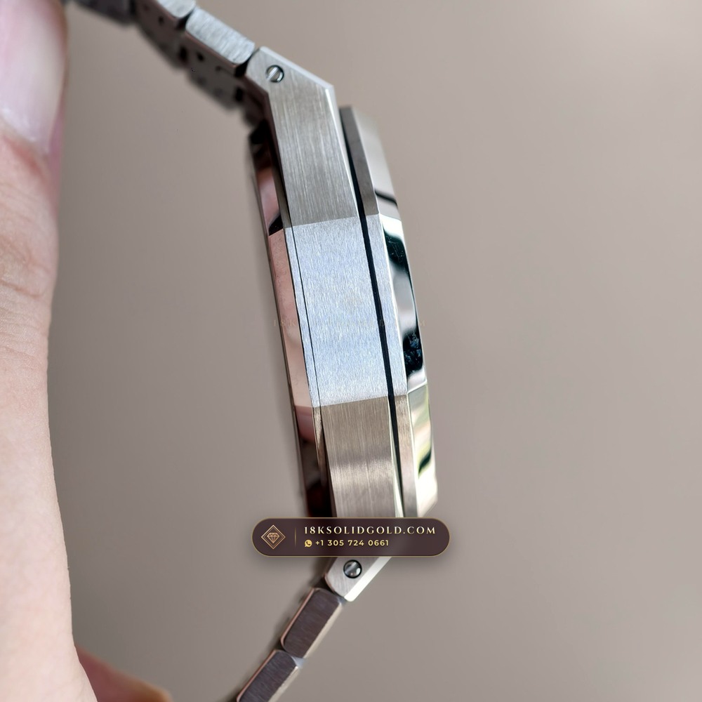 Audemars Piguet Royal Oak Selfwinding Chronograph 41mm Reference 26240ST — Salon Edition — Studio Gallery Plate VII in 904L Stainless Steel Custom Architecture (180.6g Verified Mass, Audemars Piguet Cal. 4401 Flyback Chronograph)
