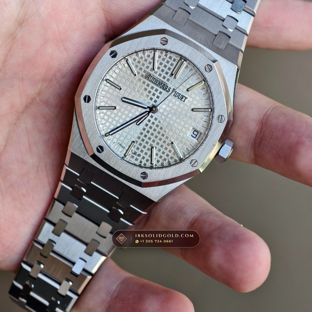 Audemars Piguet Royal Oak Selfwinding 41mm Custom SW Dial Deep Crystal Optics Reference 15510ST — Salon Edition angle 2