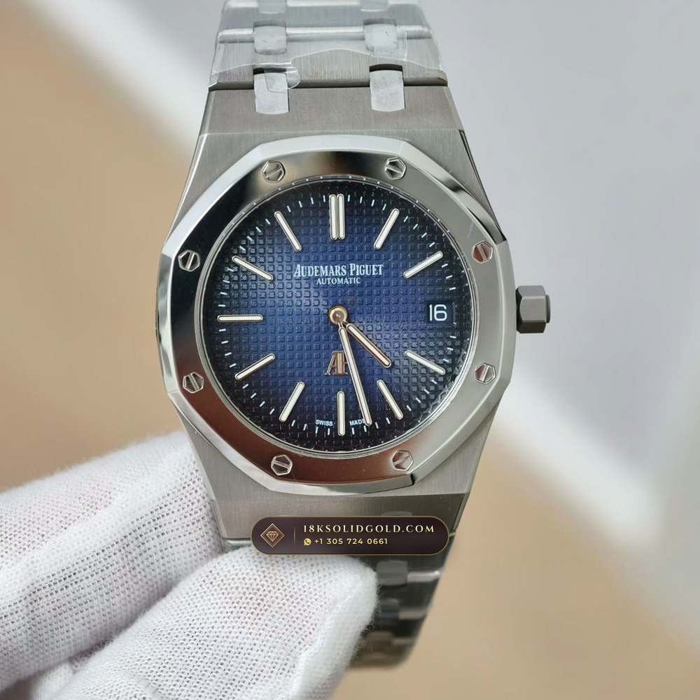Audemars Piguet Royal Oak Jumbo Extra-Thin 39mm Reference 15202IP.OO.1240IP.01 — Salon Edition