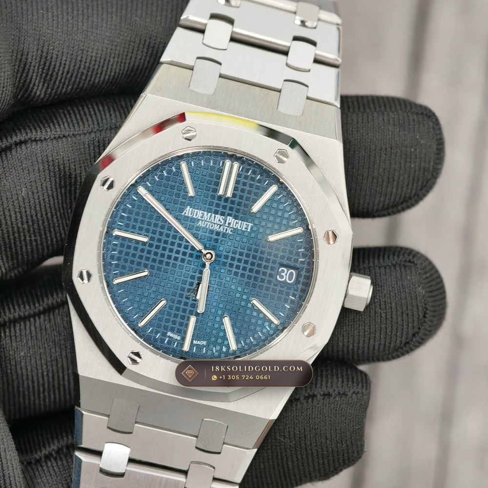 Audemars Piguet Royal Oak Jumbo Extra-Thin 39mm Custom Tapestry Dial Reference 15202ST — Salon Edition angle 3