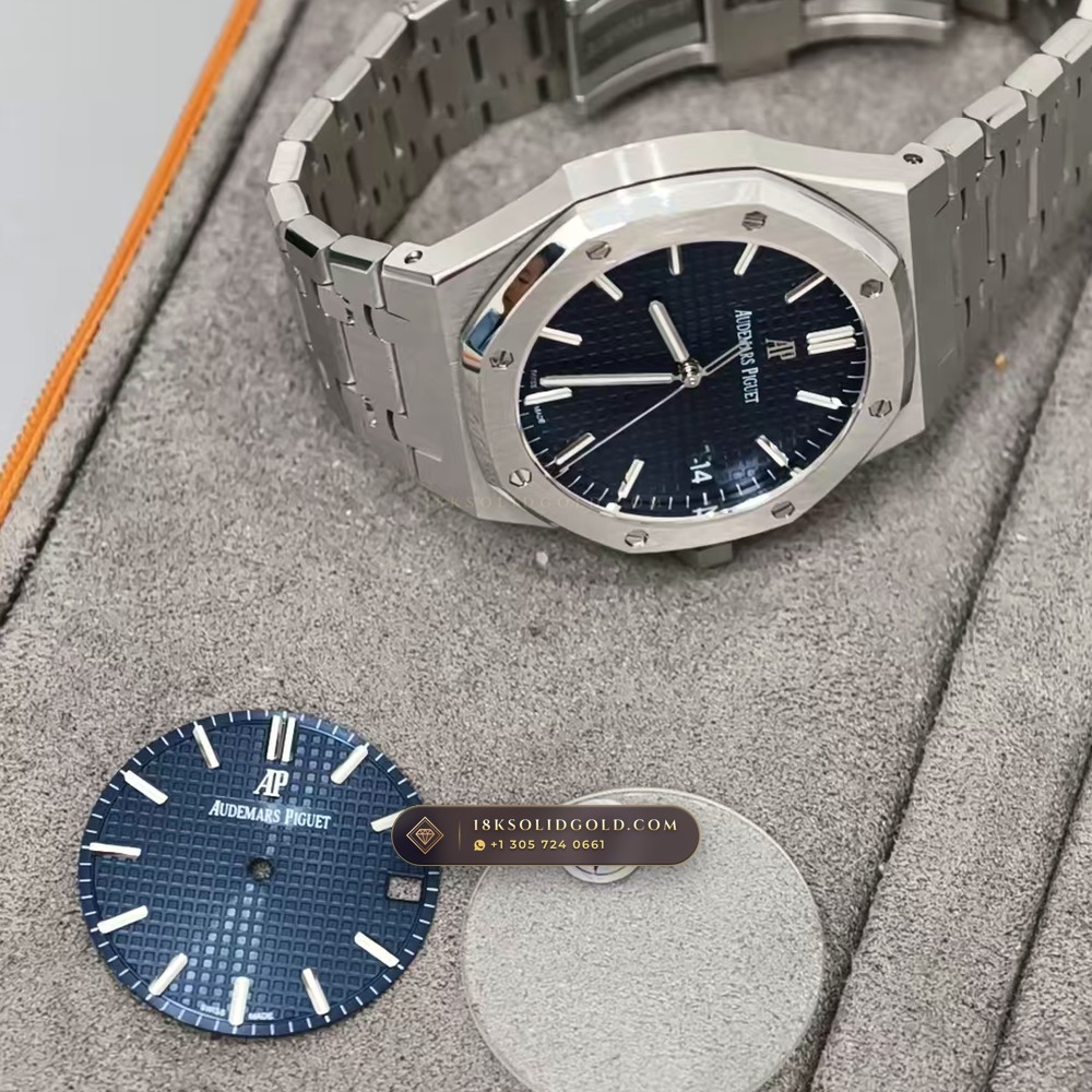 Audemars Piguet Royal Oak Selfwinding 41mm Custom SW Dial Free-Sprung Calibre Reference 15500ST — Salon Edition — Studio Gallery Plate X in 904L Stainless Steel Custom Architecture (166.7g Verified Mass, Audemars Piguet Cal. 4302 - 70h Power Reserve)