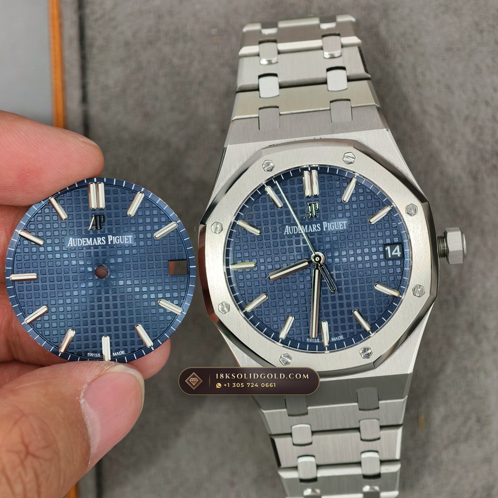 Audemars Piguet Royal Oak Selfwinding 41mm Custom SW Dial Free-Sprung Calibre Reference 15500ST — Salon Edition angle 2