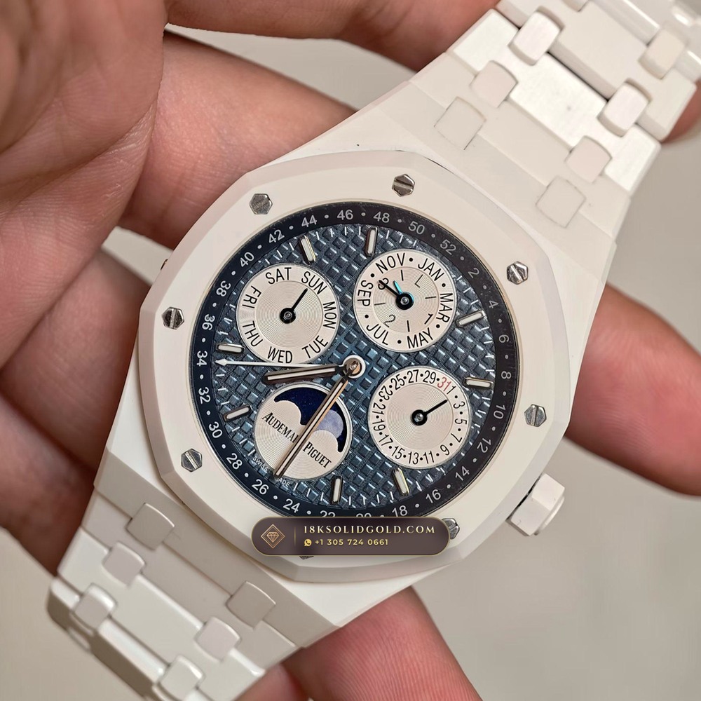 Audemars Piguet Royal Oak Perpetual Calendar 41mm Reference 26579CB.00.1225CB.01 — Salon Edition angle 3