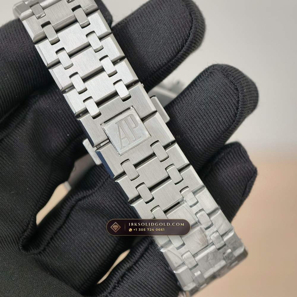 Audemars Piguet Royal Oak Selfwinding Chronograph 41mm Reference 26331ST — Salon Edition — Studio Gallery Plate VII in 904L Stainless Steel Custom Architecture (180.7g Verified Mass, Audemars Piguet Cal. 2385 Column-Wheel Chronograph)