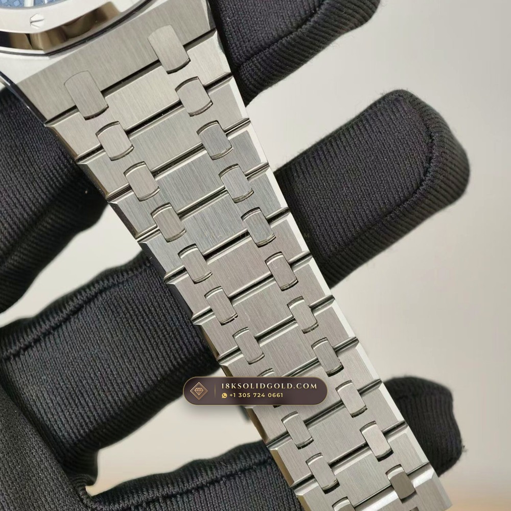 Audemars Piguet Royal Oak Selfwinding 41mm Custom SW Dial Reference 15500ST — Salon Edition — Studio Gallery Plate VII in 904L Stainless Steel Custom Architecture (166.6g Verified Mass, Audemars Piguet Cal. 4302 - 70h Power Reserve)