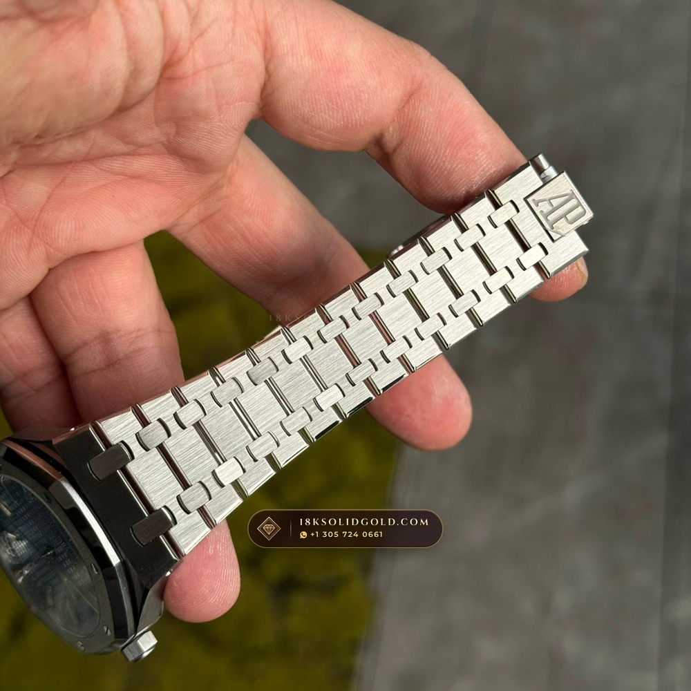 Audemars Piguet Royal Oak Selfwinding 41mm 18K White Gold Reference 15510BC.OO.1320BC.01 — Hallmarked Edition — Studio Gallery Plate VII in 18K White Gold Au750 (223.6g Verified Mass, Audemars Piguet Cal. 4302 - 70h Power Reserve)