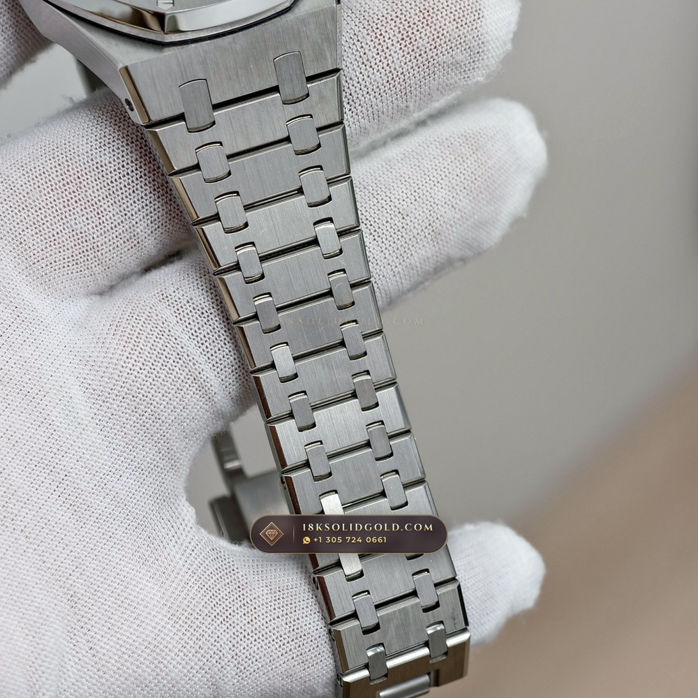 Audemars Piguet Royal Oak Selfwinding Chronograph 41mm Geneva Atelier Spec Reference 26240ST — Salon Edition — Studio Gallery Plate IX in 904L Stainless Steel Custom Architecture (180.3g Verified Mass, Audemars Piguet Cal. 4401 Flyback Chronograph)