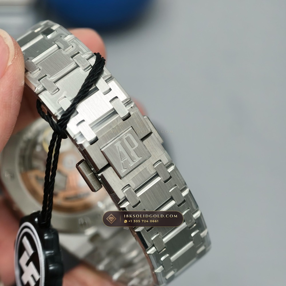 Audemars Piguet Royal Oak Jumbo Extra-Thin 39mm Geneva Atelier Spec Reference 15202ST — Salon Edition — Studio Gallery Plate VII in 904L Stainless Steel Custom Architecture (103.6g Verified Mass, Audemars Piguet Cal. 2121 Ultra-Thin)