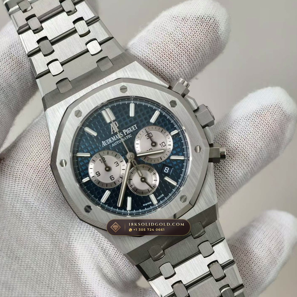 Audemars Piguet Royal Oak Selfwinding Chronograph 41mm 5-Axis CNC Case Reference 26331ST — Salon Edition angle 2