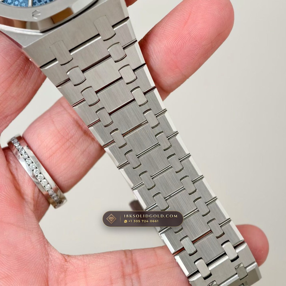 Audemars Piguet Royal Oak Selfwinding 41mm Sapphire Caseback Spec Reference 15510ST — Salon Edition — Studio Gallery Plate VIII in 904L Stainless Steel Custom Architecture (166.1g Verified Mass, Audemars Piguet Cal. 4302 - 70h Power Reserve)