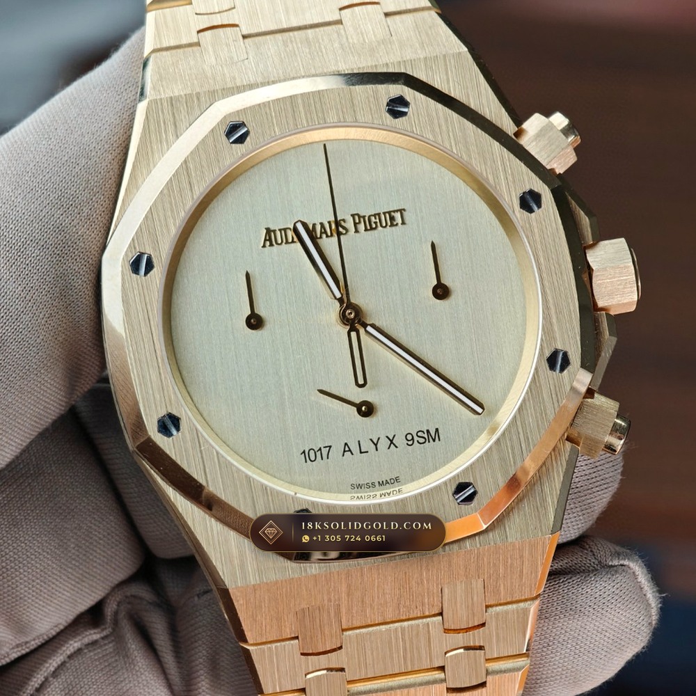 Audemars Piguet Royal Oak Selfwinding Chronograph 41mm 18K Yellow Gold Reference 26240BA.OO.1320BA.01 — Hallmarked Edition angle 2