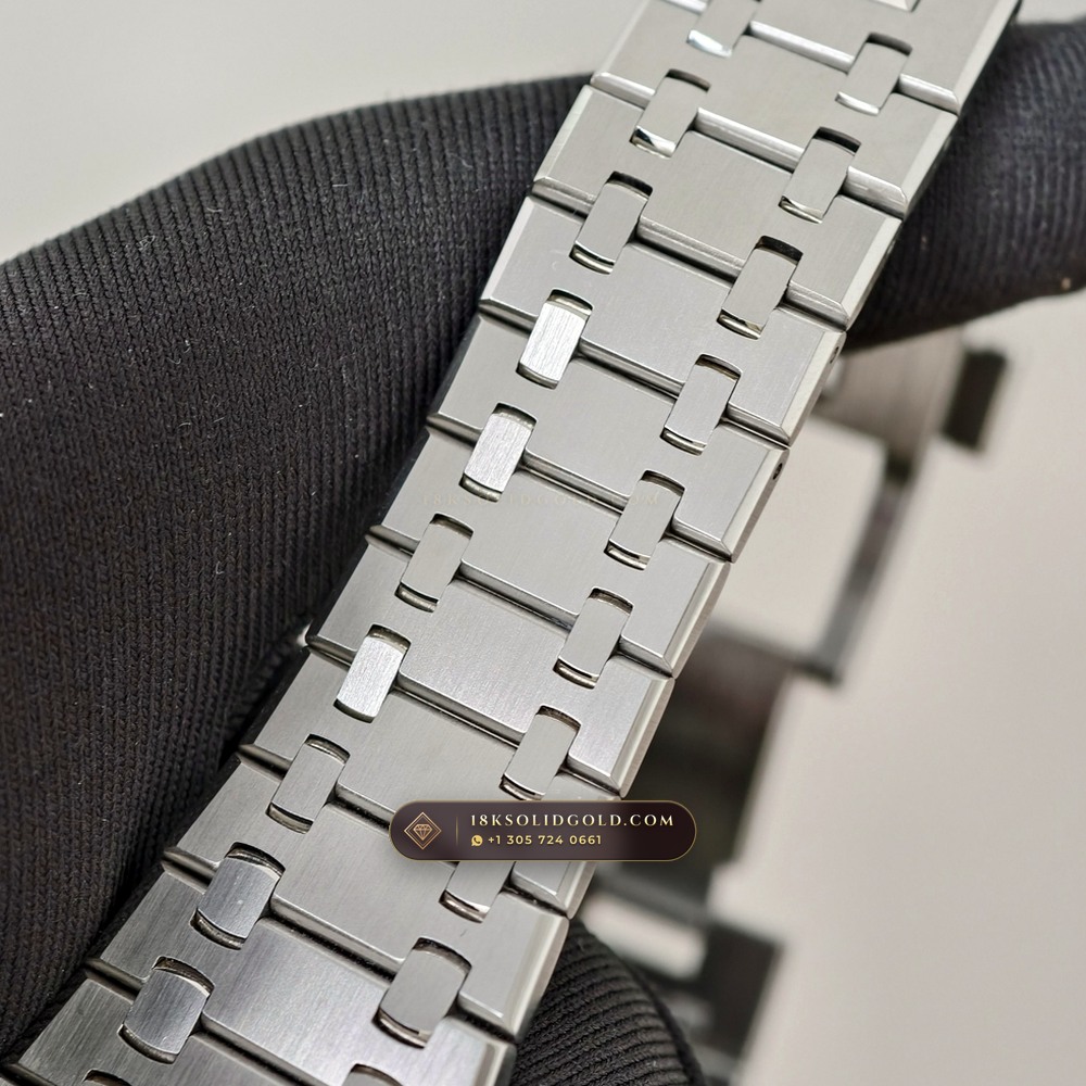 Audemars Piguet Royal Oak Selfwinding Chronograph 41mm Hand-Chamfered Bevel Spec Reference 26240ST — Salon Edition — Studio Gallery Plate VIII in 904L Stainless Steel Custom Architecture (180.3g Verified Mass, Audemars Piguet Cal. 4401 Flyback Chronograph)