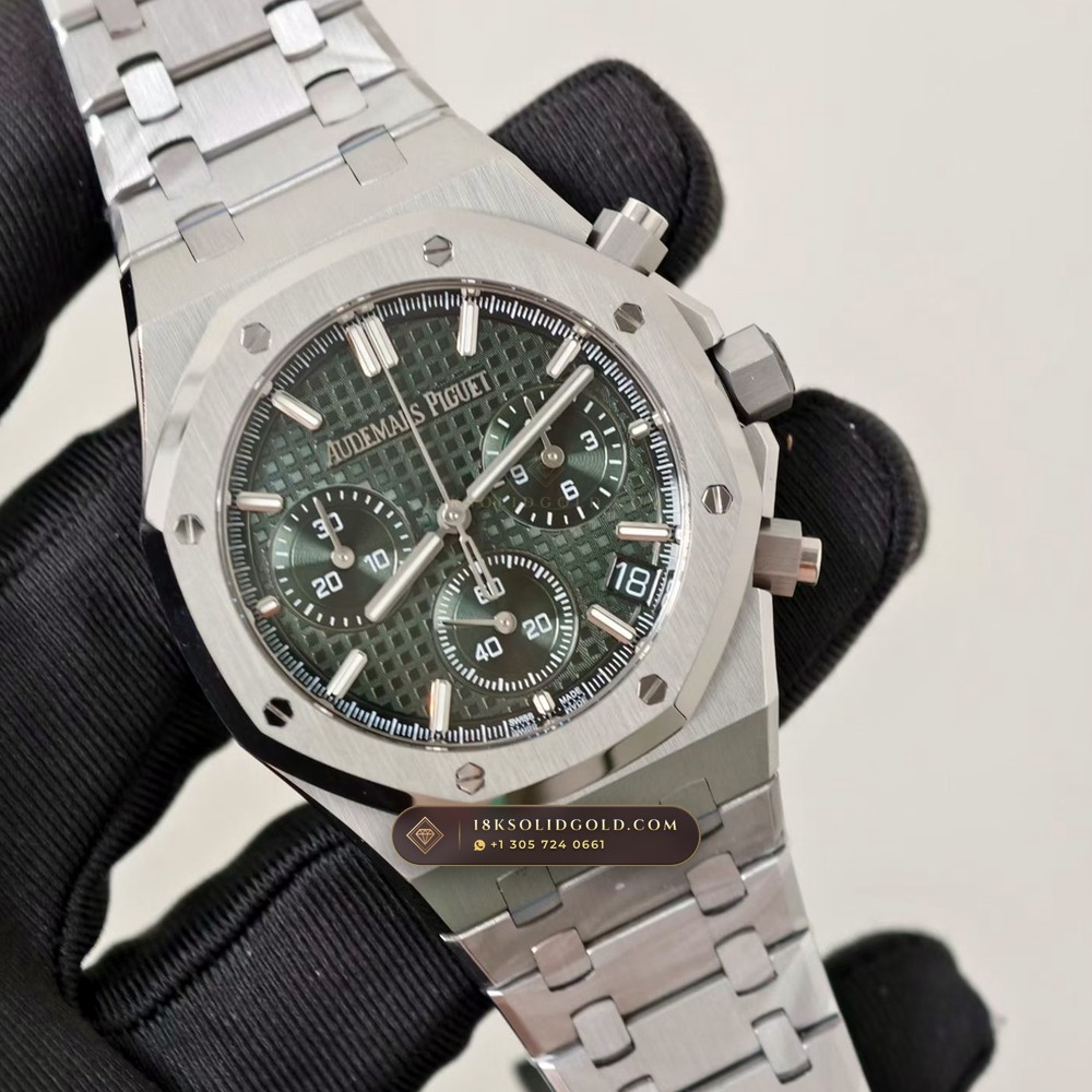 Audemars Piguet Royal Oak Selfwinding Chronograph 41mm Free-Sprung Calibre Reference 26240ST.OO.1320ST.08 — Salon Edition angle 2