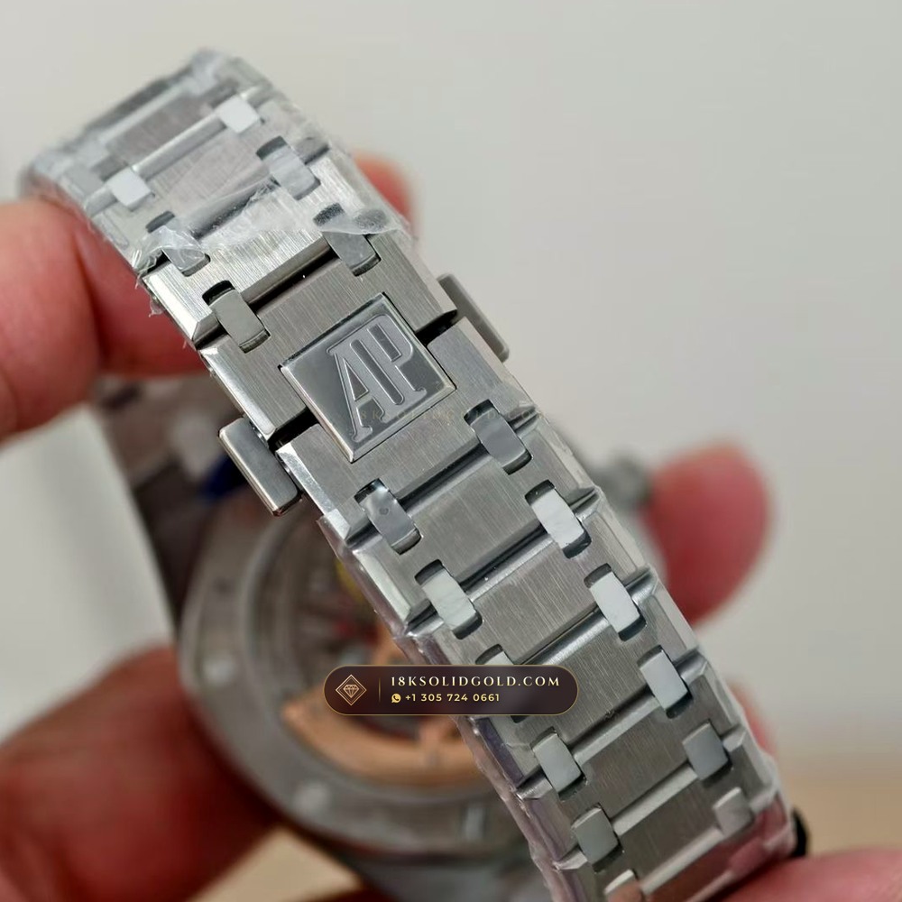 Audemars Piguet Royal Oak Jumbo Extra-Thin 39mm Geneva Atelier Spec Reference 15202IP — Salon Edition — Studio Gallery Plate X in 904L Stainless Steel Custom Architecture (94.1g Verified Mass, Audemars Piguet Cal. 2121 Ultra-Thin)