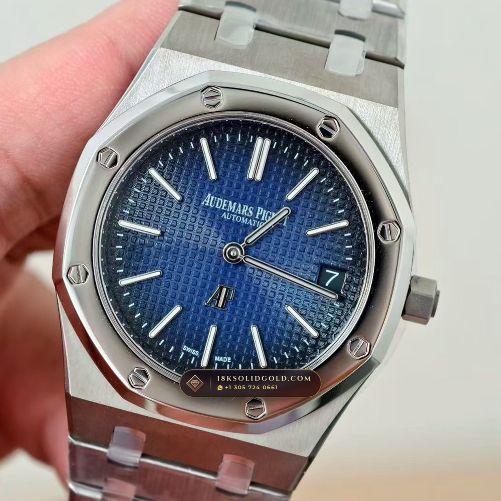Audemars Piguet Royal Oak Jumbo Extra-Thin 39mm Geneva Atelier Spec Reference 15202IP — Salon Edition angle 2