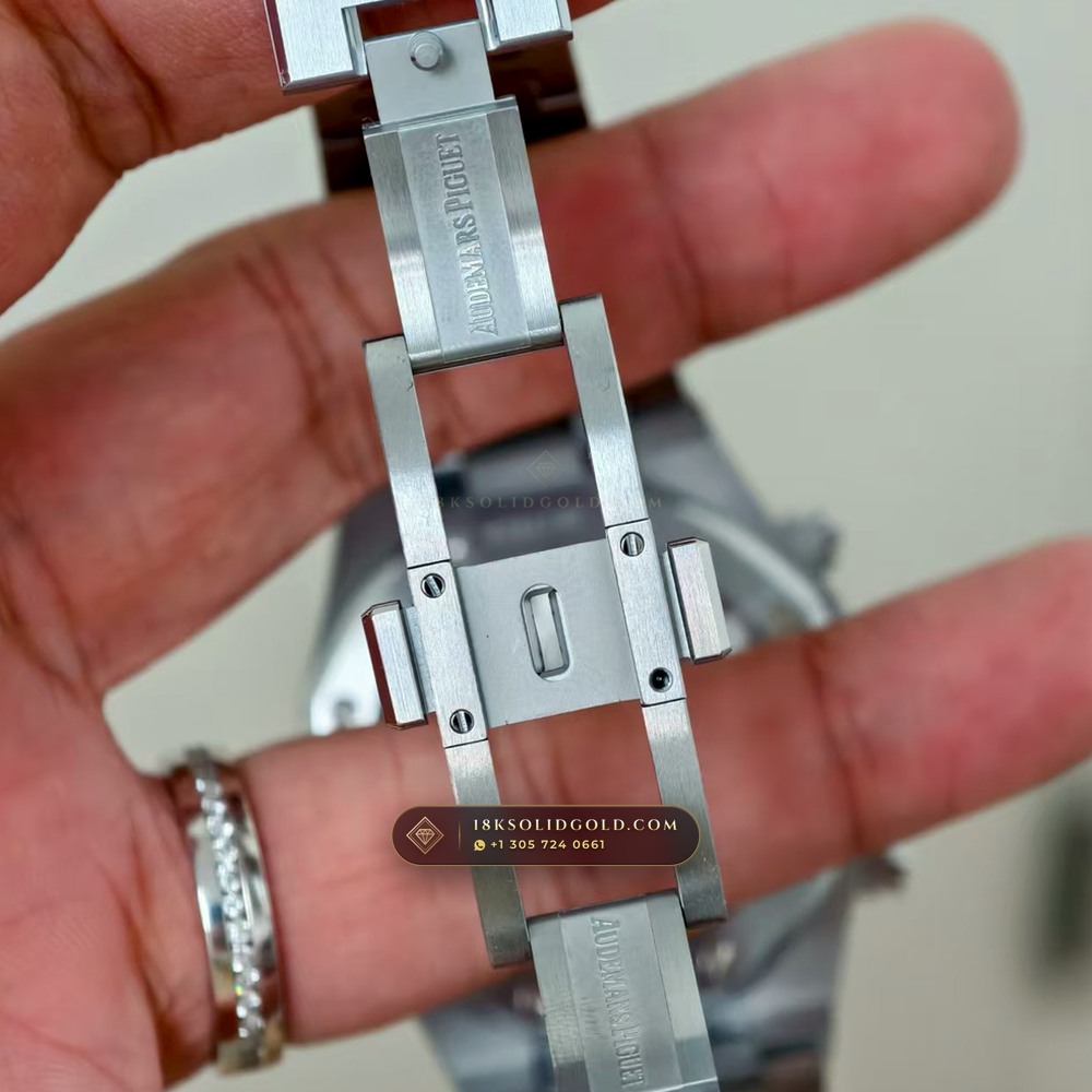 Audemars Piguet Royal Oak Selfwinding Chronograph 41mm Master Watchmaker Spec Reference 26240ST — Salon Edition — Studio Gallery Plate VIII in 904L Stainless Steel Custom Architecture (180.9g Verified Mass, Audemars Piguet Cal. 4401 Flyback Chronograph)