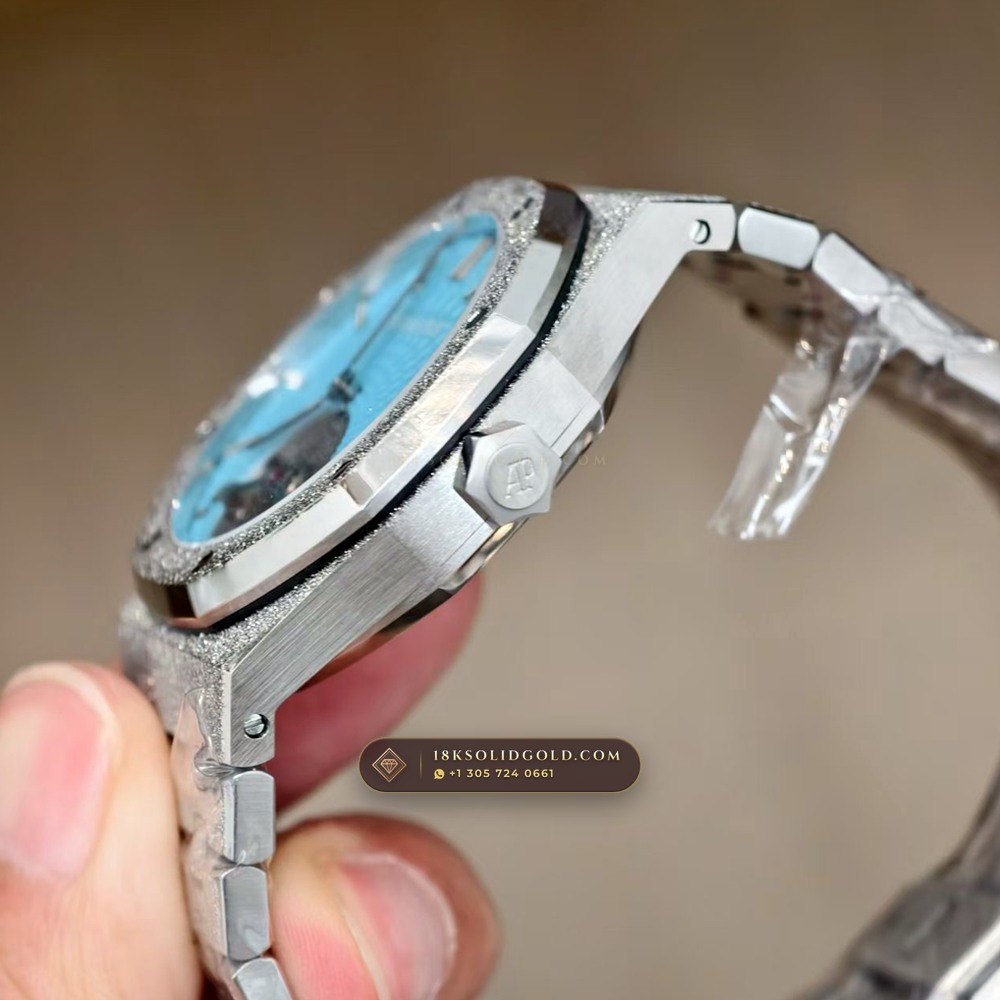 Audemars Piguet Royal Oak Selfwinding Flying Tourbillon 41mm Tiffany Blue Dial Reference 26735ST.OO.1320ST.02 — Salon Edition angle 3