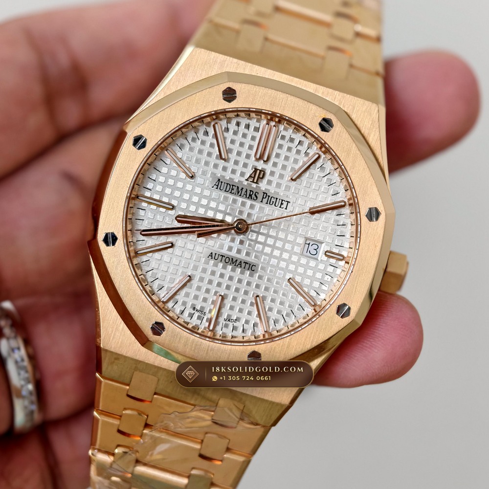 Audemars Piguet Royal Oak Selfwinding 41mm 18K Rose Gold Reference 15400OR — Hallmarked Edition angle 3