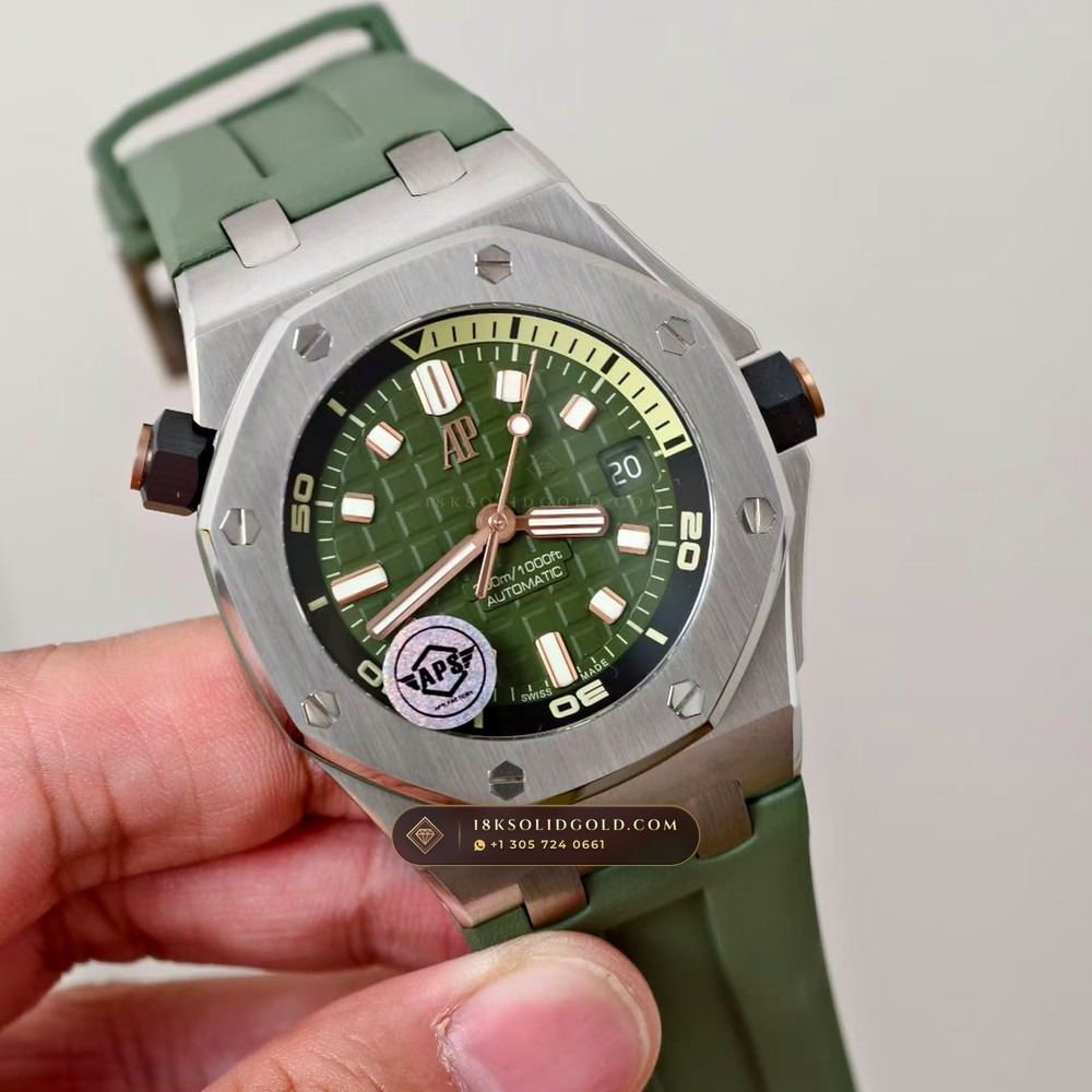 Audemars Piguet Royal Oak Offshore Diver 42mm Reference 15720ST.OO.A052CA.01 — Salon Edition angle 2