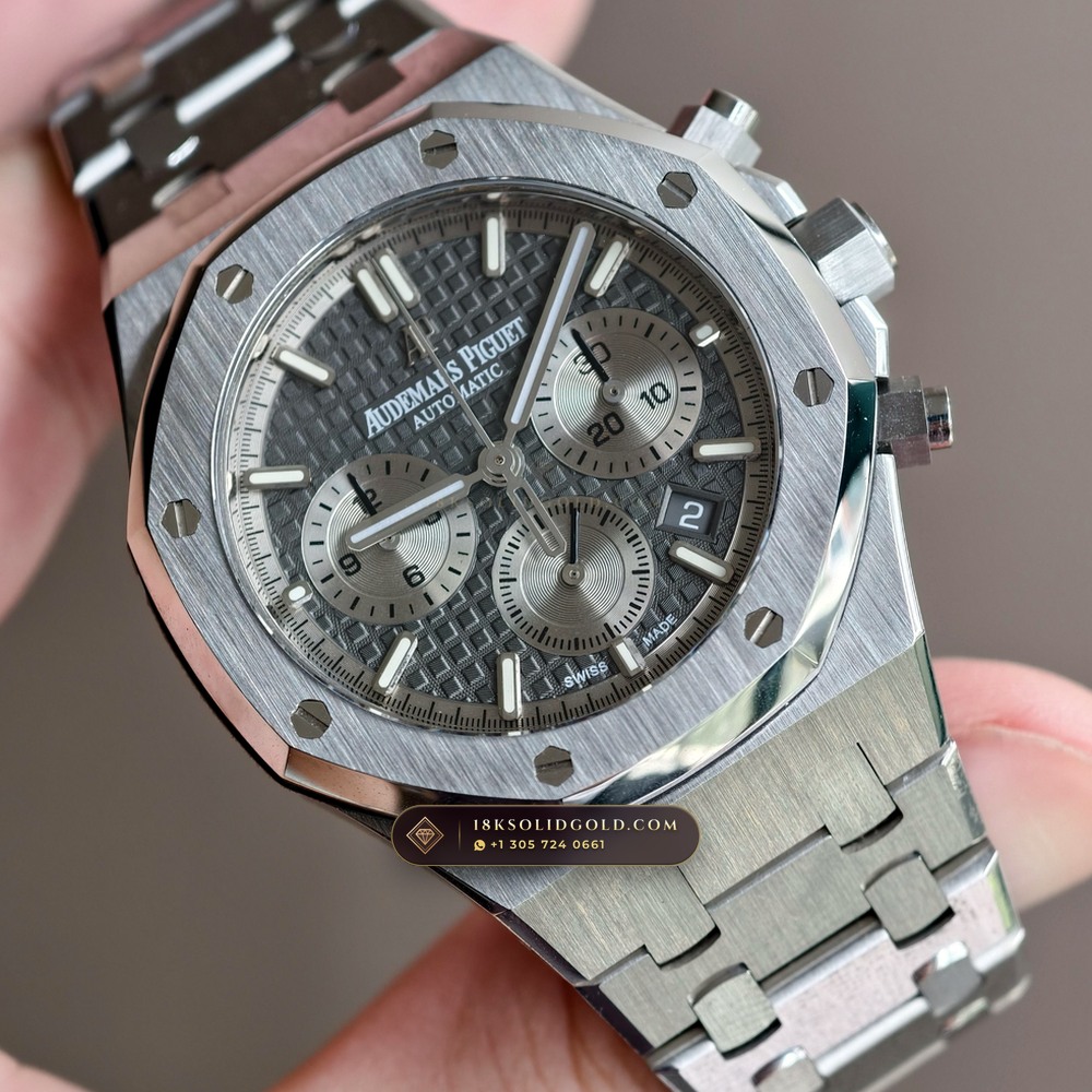 Audemars Piguet Royal Oak Selfwinding Chronograph 38mm Sunburst Rhodium / Slate Grey Dial Reference 26315ST.OO.1256ST.02 — Salon Edition angle 3