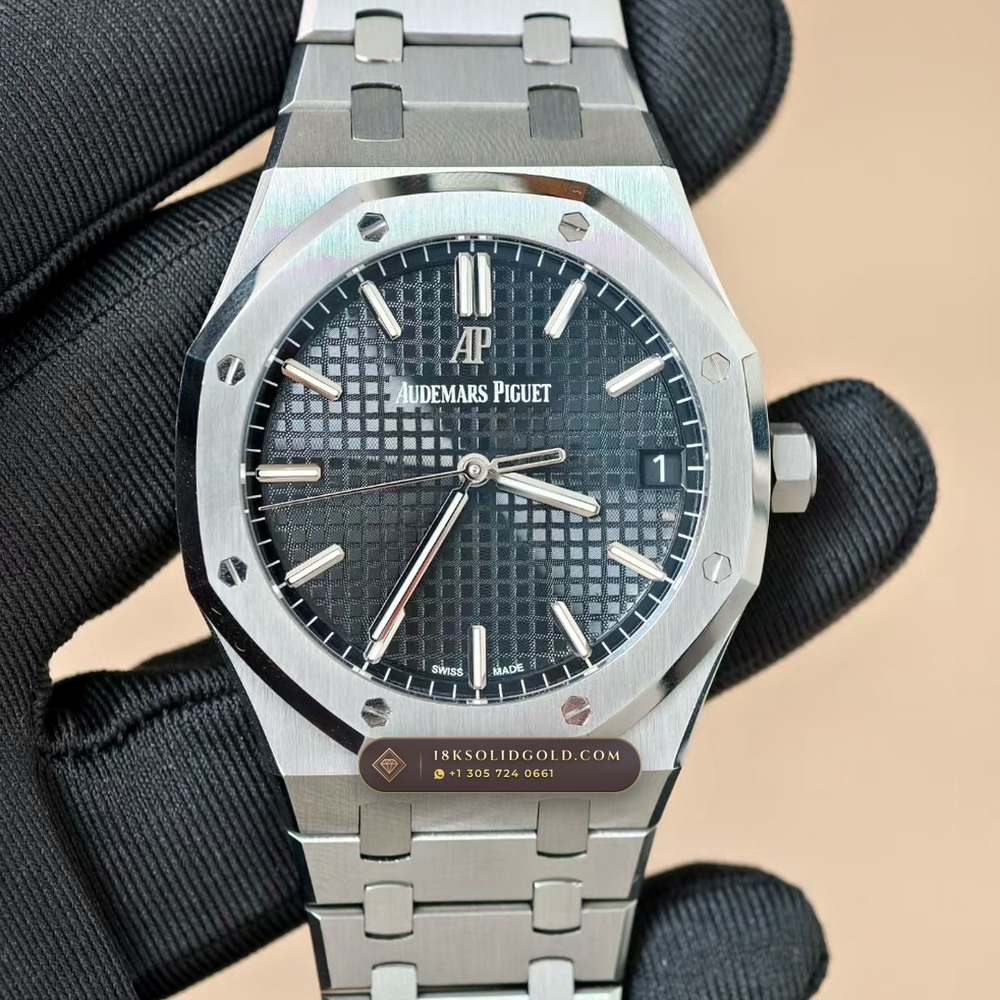 Audemars Piguet Royal Oak Selfwinding 41mm Chronometer Regulated Spec Reference 15500ST — Salon Edition