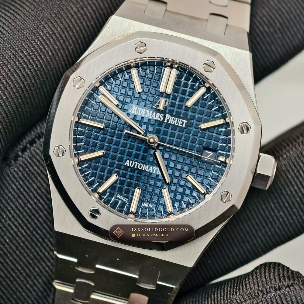 Audemars Piguet Royal Oak Selfwinding 37mm Master Watchmaker Spec Reference 15450ST — Salon Edition angle 3