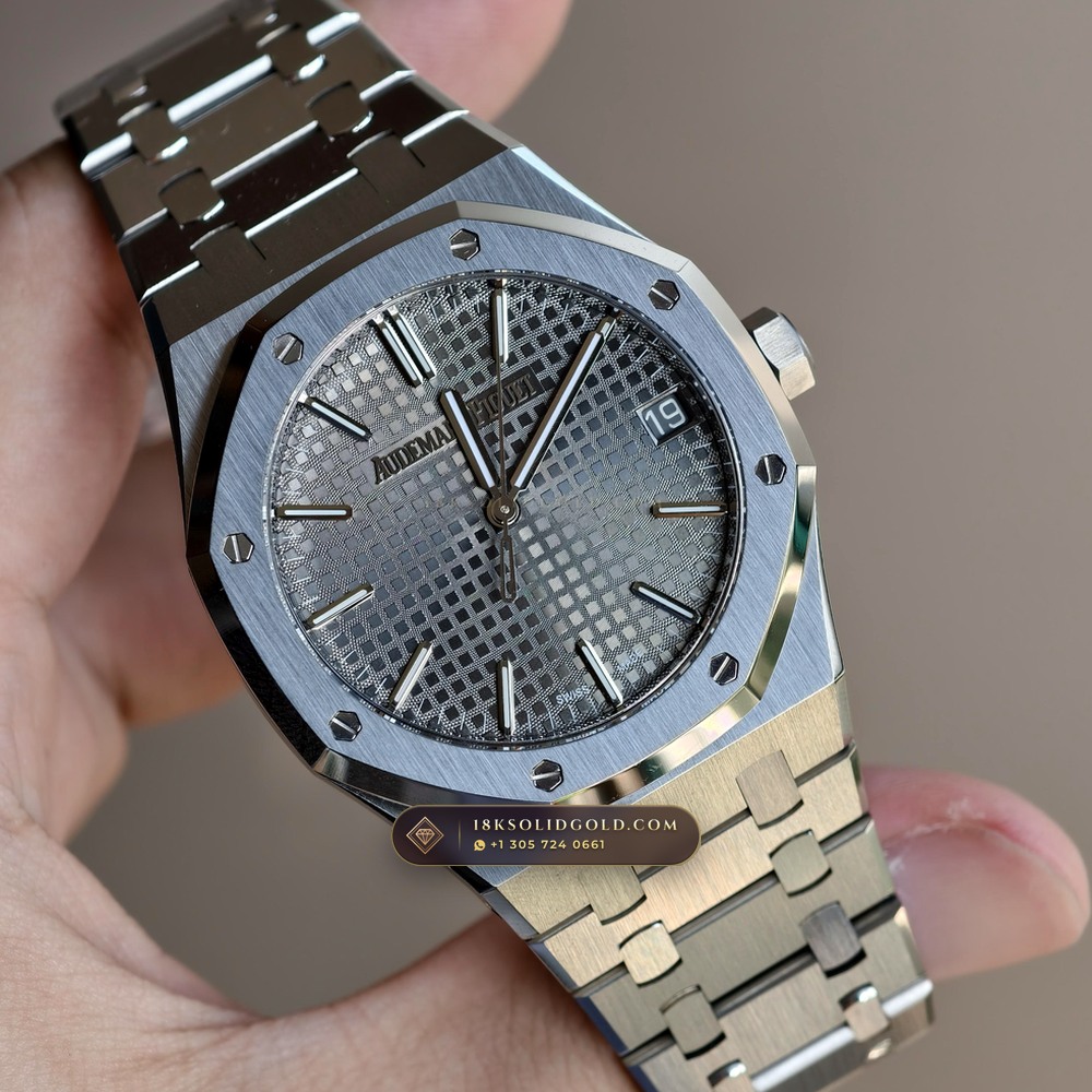 Audemars Piguet Royal Oak Selfwinding 41mm Custom Tapestry Dial Deep Crystal Optics Reference 15510ST — Salon Edition angle 2