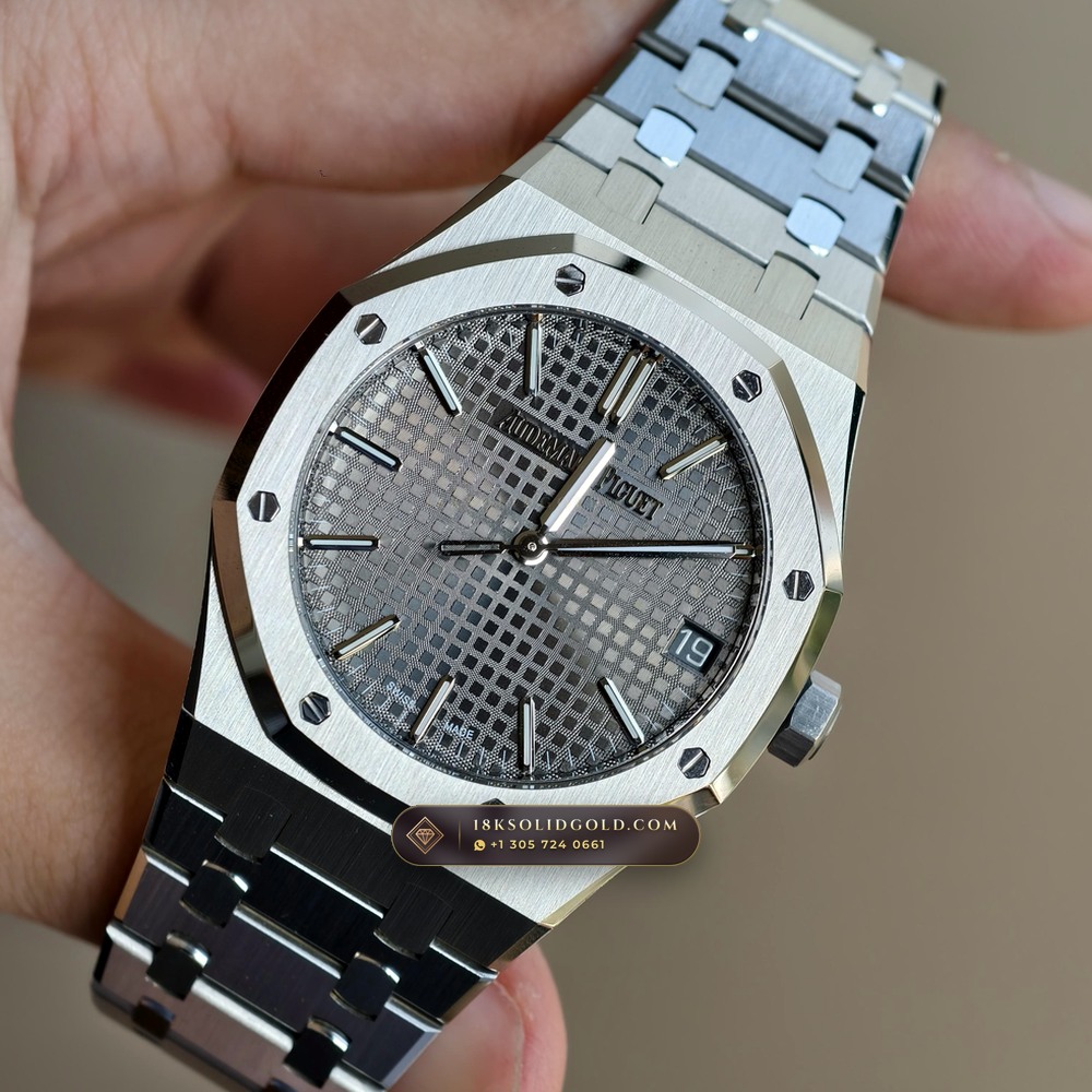 Audemars Piguet Royal Oak Selfwinding 41mm Custom Tapestry Dial Deep Crystal Optics Reference 15510ST — Salon Edition angle 3