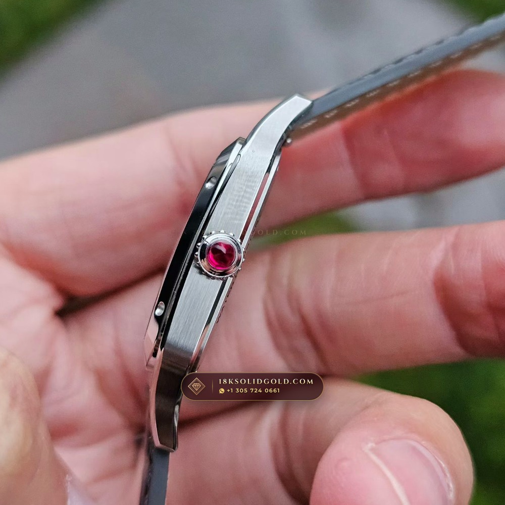 Cartier Santos-Dumont Large Hand-Wound Cal. 430MC Reference WSSA0032 — Salon Edition angle 3