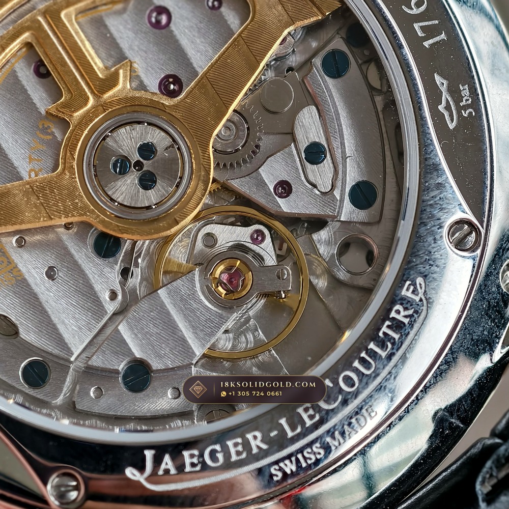 Jaeger-LeCoultre Master Ultra Thin Moon 39mm Silver Sunray Dial Reference Q1368430 — Salon Edition — Studio Gallery Plate IX in 904L Stainless Steel Custom Architecture (68.5g Verified Mass, Jaeger-LeCoultre Manufacture Cal. 925 / Cal. 899)