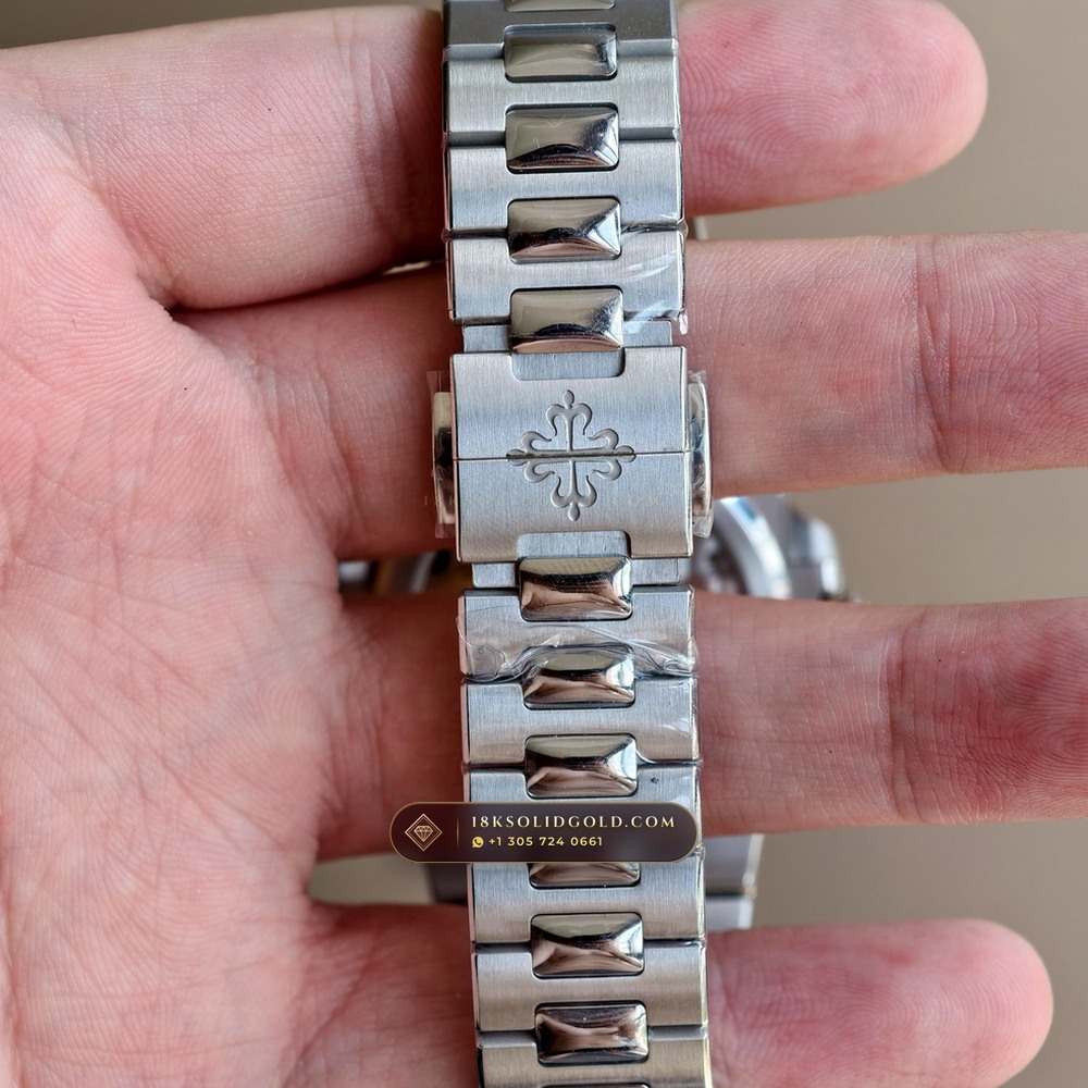 Patek Philippe Nautilus Moonphase & Power Reserve Custom SW Dial Free-Sprung Calibre Reference 5712/1A — Salon Edition — Studio Gallery Plate VIII in 904L Stainless Steel Custom Architecture (116.3g Verified Mass, Patek Philippe Cal. 240 PS IRM C LU - 22K Gold Micro-Rotor)