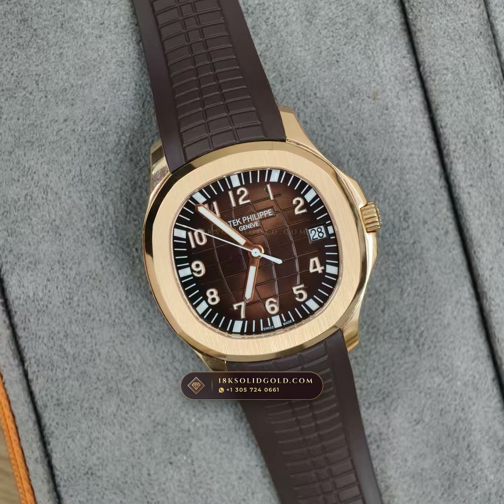 Patek Philippe Aquanaut Extra-Large Self-Winding 18K Rose Gold Custom SW Dial Free-Sprung Calibre Reference 5167R — Hallmarked Edition angle 2