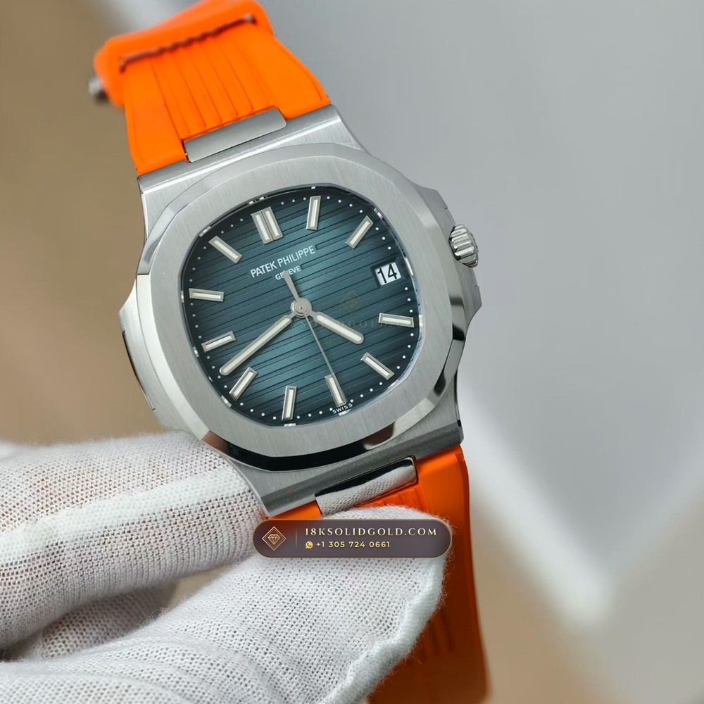Patek Philippe Nautilus Self-Winding Custom SW Dial 22K Gold Rotor Reference 5711/1A — Salon Edition angle 2