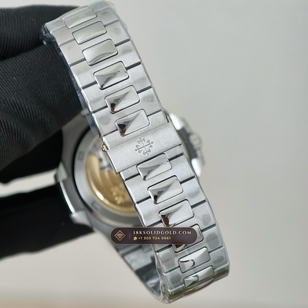 Patek Philippe Nautilus Self-Winding Reference 5711A — Salon Edition — Studio Gallery Plate VII in 904L Stainless Steel Custom Architecture (115.0g Verified Mass, Patek Philippe Cal. 26-330 S C / Cal. 324 S C - 21K Gold Rotor)