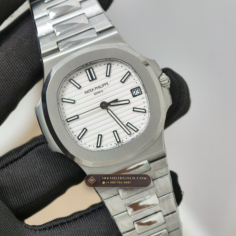 Patek Philippe Nautilus Self-Winding Custom SW Dial Free-Sprung Calibre Reference 5711/1A-011 — Salon Edition angle 2