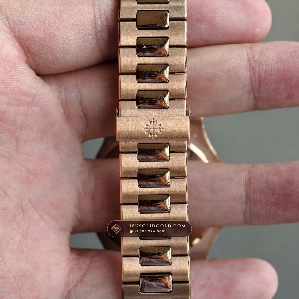 Patek Philippe Nautilus 40mm Graduated Chocolate Brown Dial 18K Rose Gold Reference 5711/1R-001 — Hallmarked Edition — Studio Gallery Plate IX in 18K Rose Gold Au750 (186.5g Verified Mass, Patek Philippe Cal. 26-330 S C / Cal. 324 S C - 21K Gold Rotor)