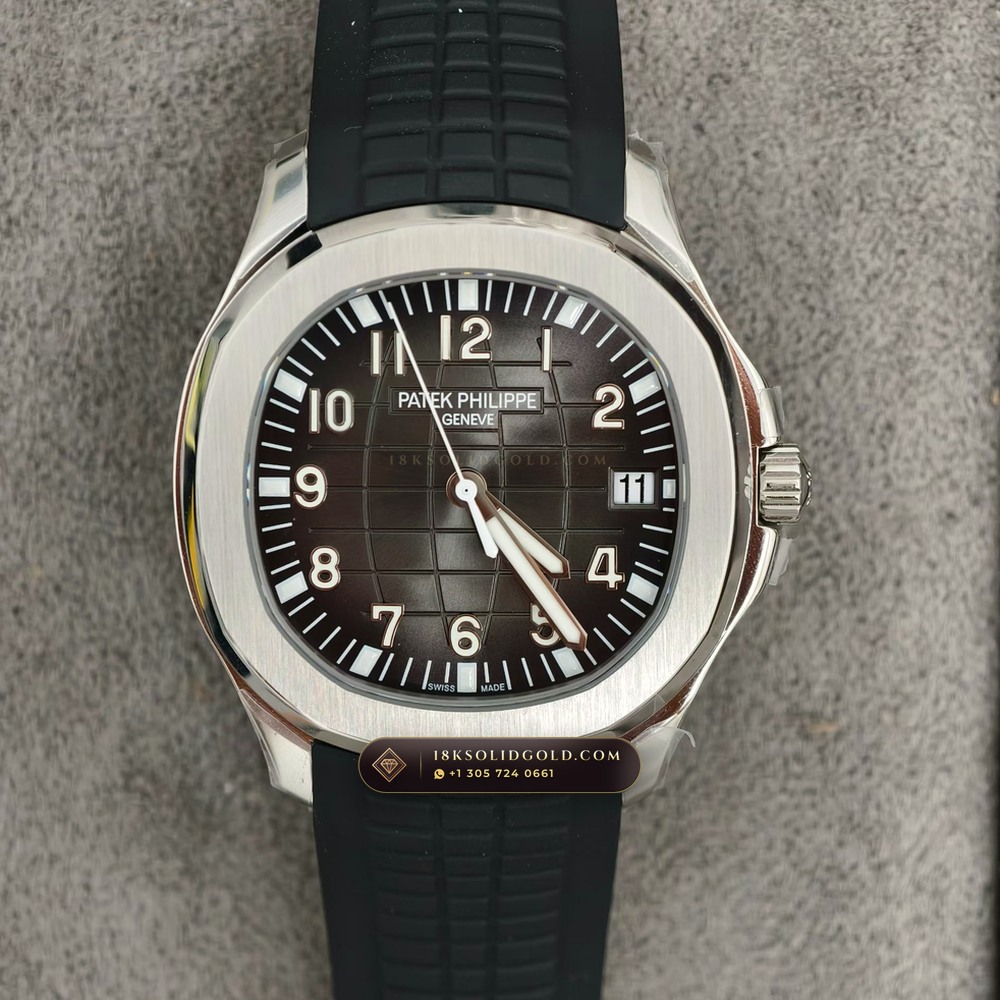 Patek Philippe Aquanaut Extra-Large Self-Winding Custom SW Dial 22K Gold Rotor Reference 5167A — Salon Edition angle 2