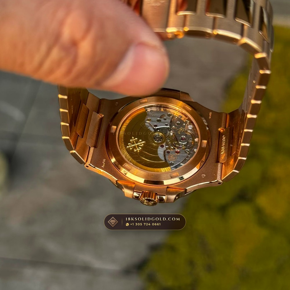 Patek Philippe Nautilus Self-Winding Diamond-Set Bezel 18K Rose Gold Reference 5723/112R-001 — Hallmarked Edition — Studio Gallery Plate VIII in 18K Rose Gold Au750 (186.8g Verified Mass, Patek Philippe Cal. 26-330 S C / Cal. 324 S C - 21K Gold Rotor)