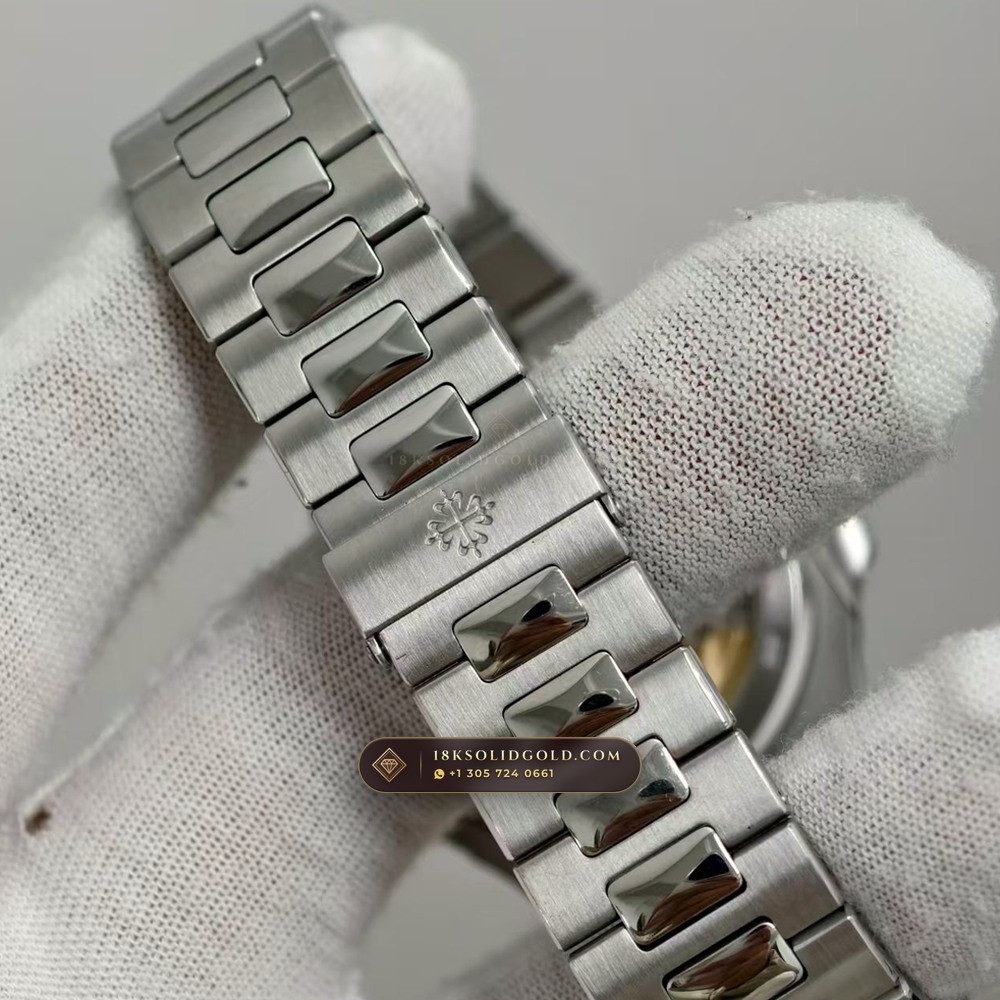 Patek Philippe Nautilus Self-Winding Geneva Atelier Spec Reference 5711/1A — Salon Edition — Studio Gallery Plate VIII in 904L Stainless Steel Custom Architecture (115.1g Verified Mass, Patek Philippe Cal. 26-330 S C / Cal. 324 S C - 21K Gold Rotor)