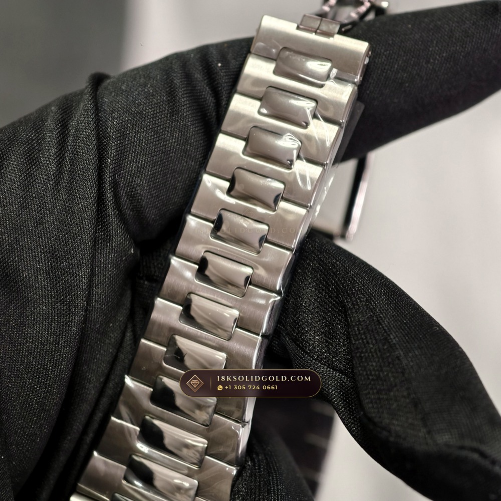 Patek Philippe Nautilus Self-Winding Diamond-Set Bezel Reference 5711/1A-011 — Salon Edition — Studio Gallery Plate VIII in 904L Stainless Steel Custom Architecture (115.4g Verified Mass, Patek Philippe Cal. 26-330 S C / Cal. 324 S C - 21K Gold Rotor)
