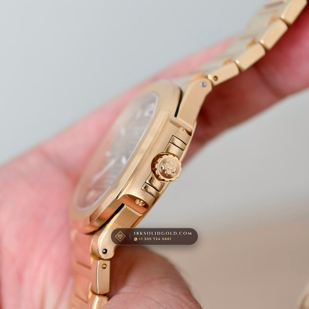 Patek Philippe Nautilus Ladies Automatic 18K Rose Gold Reference 7118R — Hallmarked Edition — Studio Gallery Plate VII in 18K Rose Gold Au750 (145.7g Verified Mass, Patek Philippe Cal. 324 S C - 21K Gold Rotor)