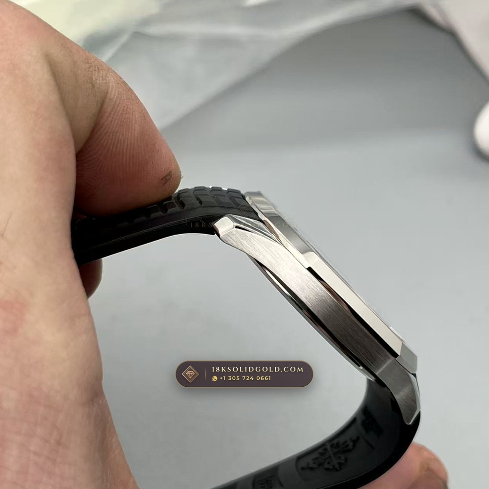Patek Philippe Aquanaut Extra-Large Self-Winding Sapphire Caseback Spec Reference 5167A — Salon Edition — Studio Gallery Plate X in 904L Stainless Steel Custom Architecture (79.1g Verified Mass, Patek Philippe Cal. 324 S C - 21K Gold Rotor)