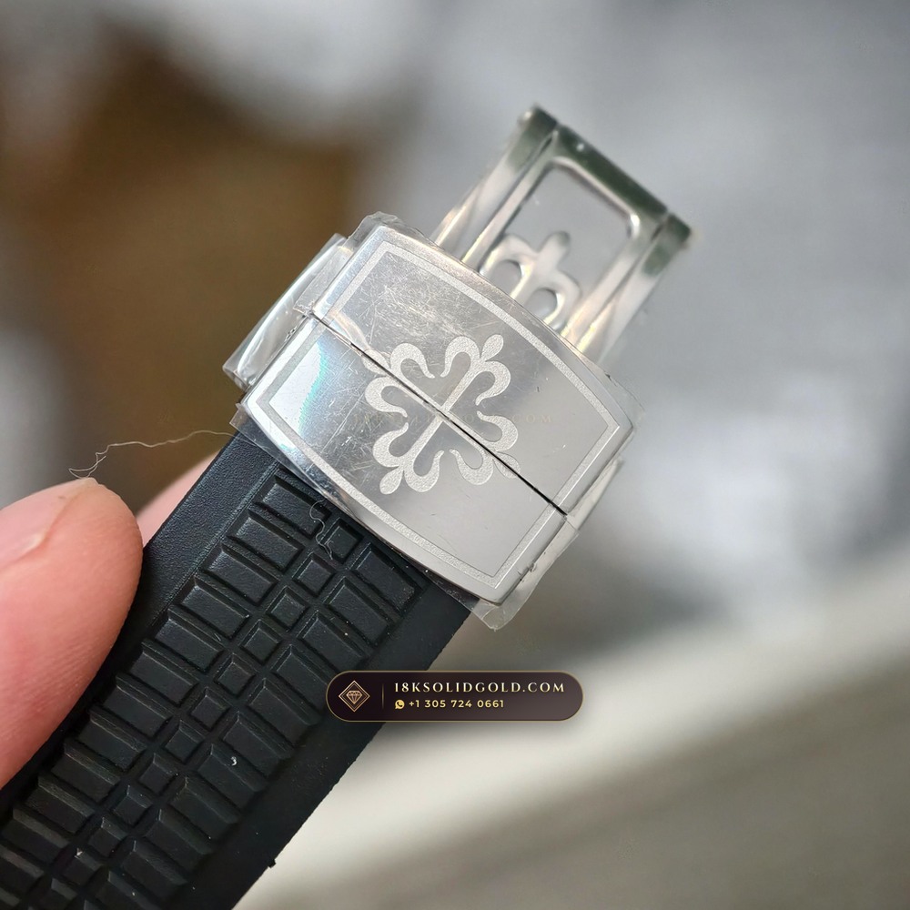 Patek Philippe Aquanaut Extra-Large Self-Winding Sapphire Caseback Spec Reference 5167A — Salon Edition — Studio Gallery Plate VII in 904L Stainless Steel Custom Architecture (79.1g Verified Mass, Patek Philippe Cal. 324 S C - 21K Gold Rotor)