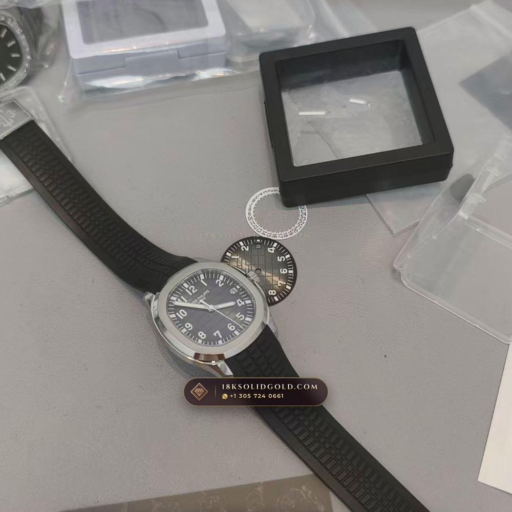 Patek Philippe Aquanaut Extra-Large Self-Winding Sapphire Caseback Spec Reference 5167A — Salon Edition — Studio Gallery Plate VIII in 904L Stainless Steel Custom Architecture (79.1g Verified Mass, Patek Philippe Cal. 324 S C - 21K Gold Rotor)