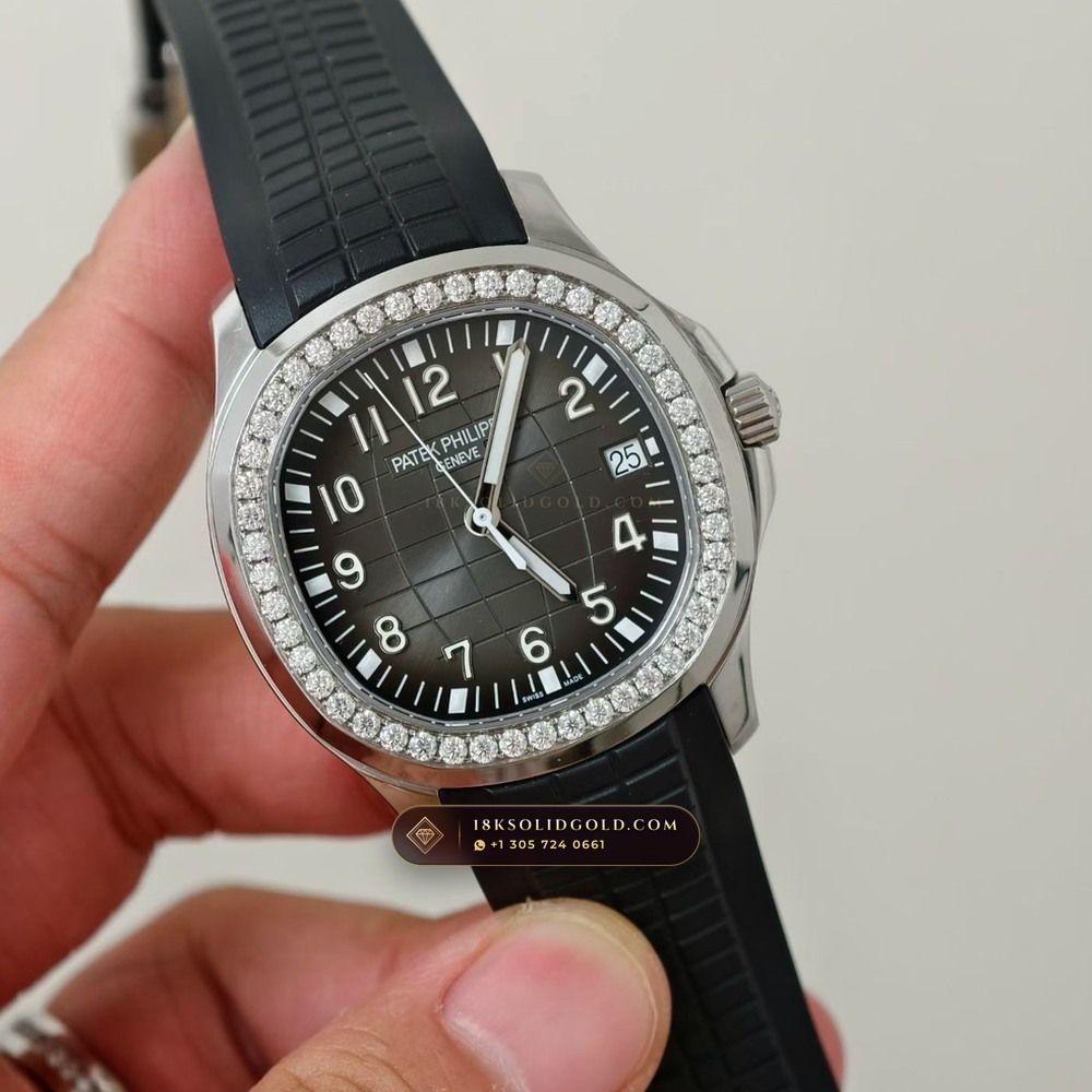 Patek Philippe Aquanaut Extra-Large Self-Winding Diamond-Set Bezel Geneva Atelier Spec Reference 5167A — Salon Edition angle 2