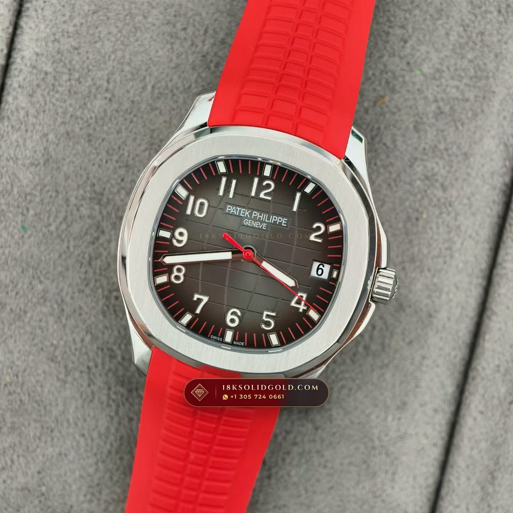 Patek Philippe Aquanaut Extra-Large Self-Winding Reference 5167A-012 — Salon Edition angle 2