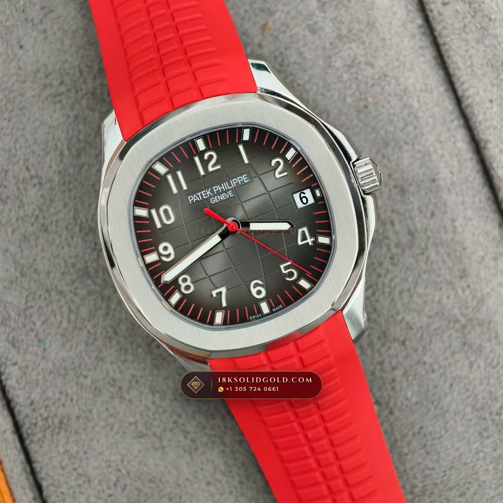 Patek Philippe Aquanaut Extra-Large Self-Winding Reference 5167A-012 — Salon Edition angle 3